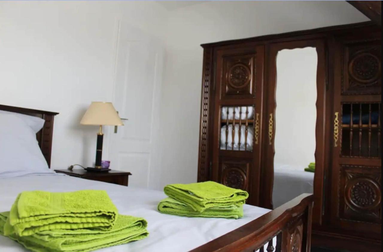 Appartement Avec Parking Gratuit Et Wifi Vierzon Exterior photo