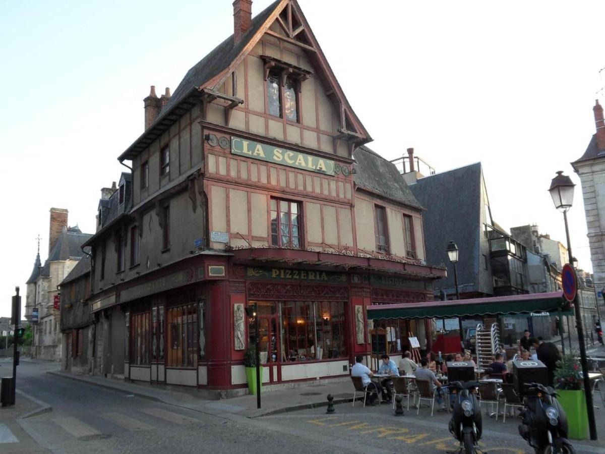 Appartement Avec Parking Gratuit Et Wifi Vierzon Exterior photo
